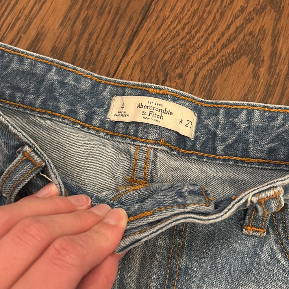 Abercrombie jean shorts - Picture 4 of 5